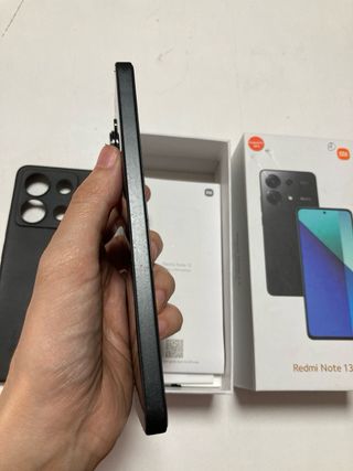 Xiaomi Redmi Note 13 + scatola e custodia