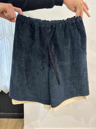 Traje Saraguei Floral Gris y Rosa