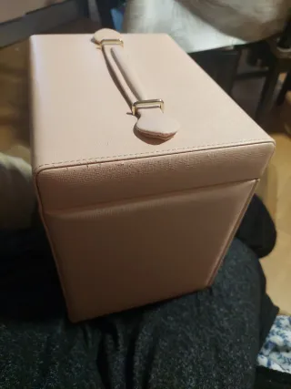 Joyero organizador rosa y gris