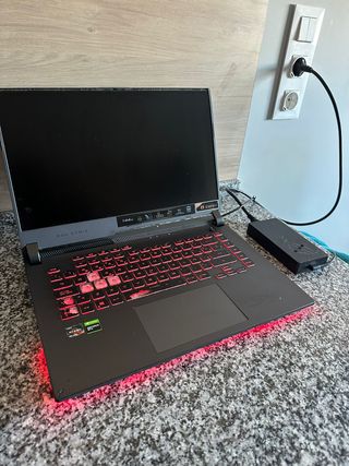Portátil Asus ROG Strix G513IH