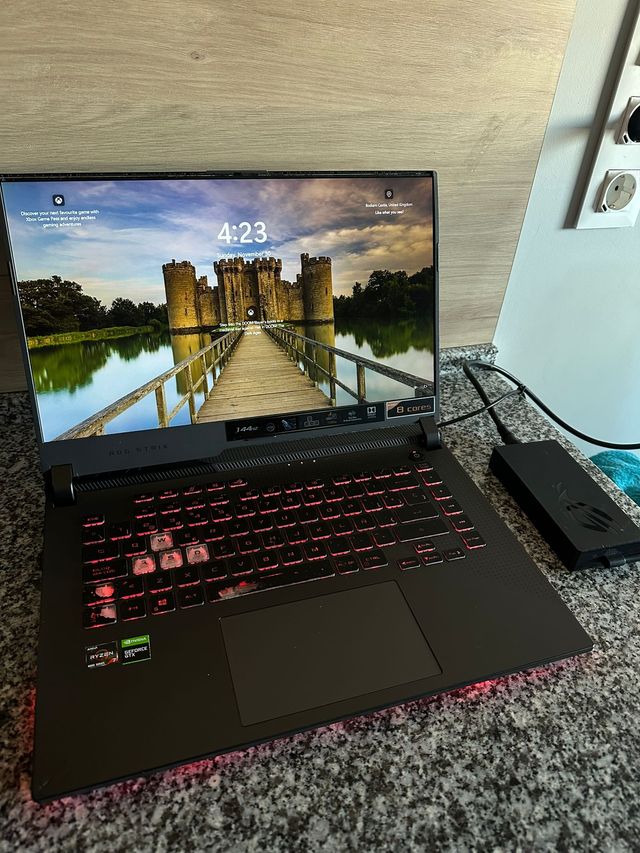 Portátil Asus ROG Strix G513IH