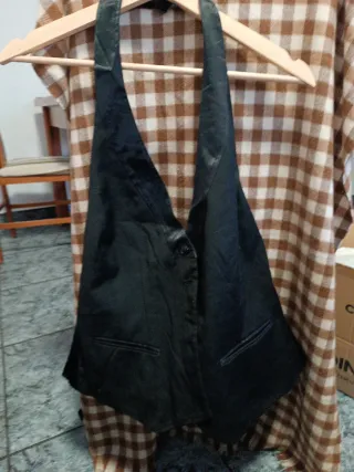 Chaleco negro mujer