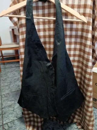 Chaleco negro mujer