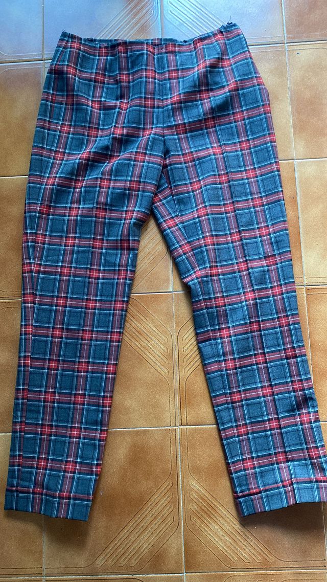 Pantalón de cuadros escoceses