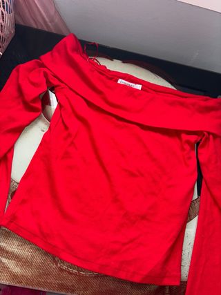 Top Stradivarius Rojo Talla XS