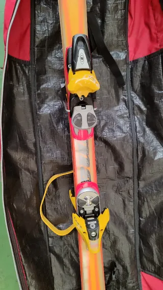 Sky Esquís Dynastar con funda Salomón