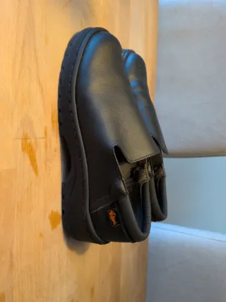 Zapatos de trabajo Dian mujer negros