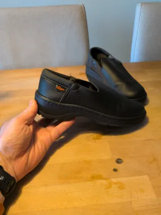 Zapatos de trabajo Dian mujer negros