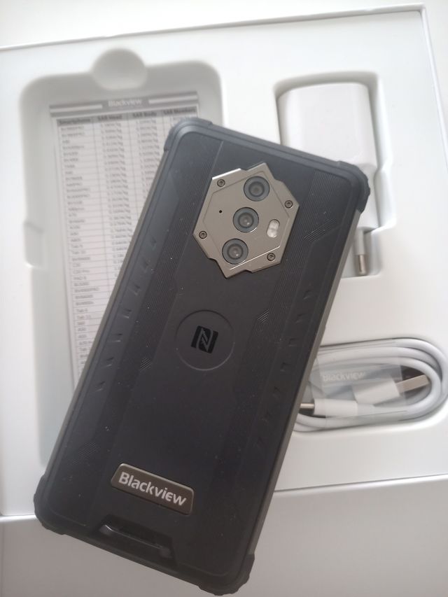 Blackview BV6600E smartphone nero