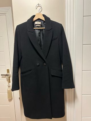 Abrigo Mango negro solapa tres cuartos Talla M