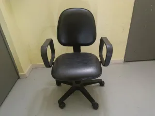 Silla de escritorio negra