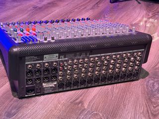 Mezclador Behringer Xenyx XL1600