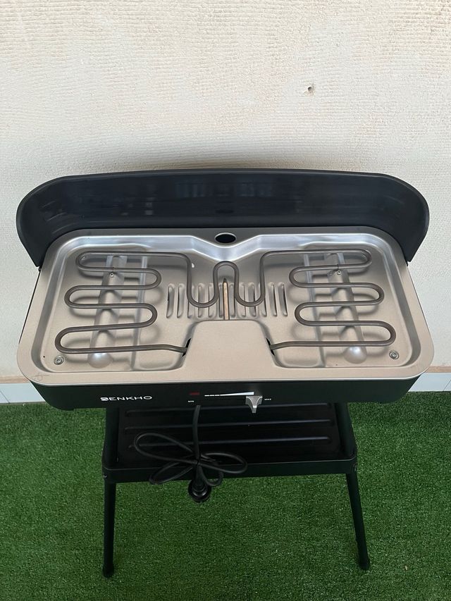 Barbecue Elettrico Enkho Nero