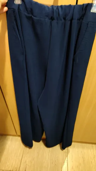 Pantalón palazzo azul marino T. 48/50