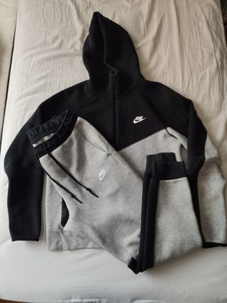 Conjunto Nike Tech Fleece Gris y Negro Talla M