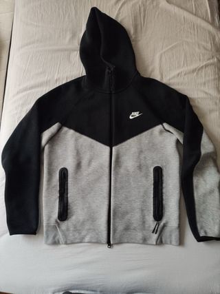 Conjunto Nike Tech Fleece Gris y Negro Talla M