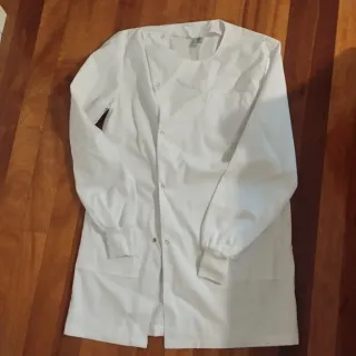 Bata laboratorio Howie blanca