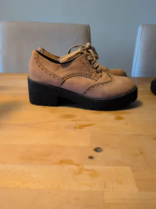 Zapatos Benini Beige/Negro Mujer Talla 38