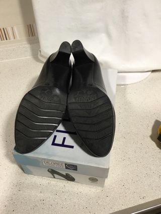 Zapatos de tacón DESIREE negros talla 41
