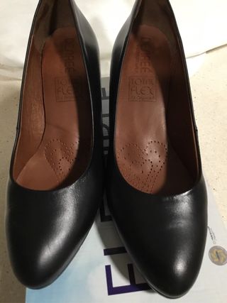 Zapatos de tacón DESIREE negros talla 41