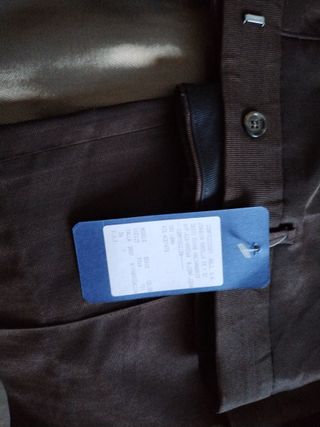 Traje de Verano marrón, talla 56