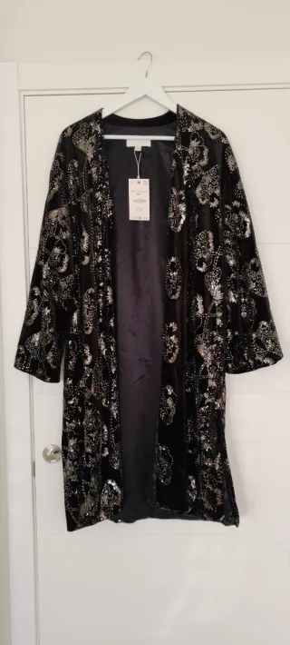 Abrigo Terciopelo Lentejuelas y Abalorios Talla S