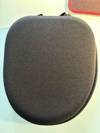 Custodia per cuffie e cavi