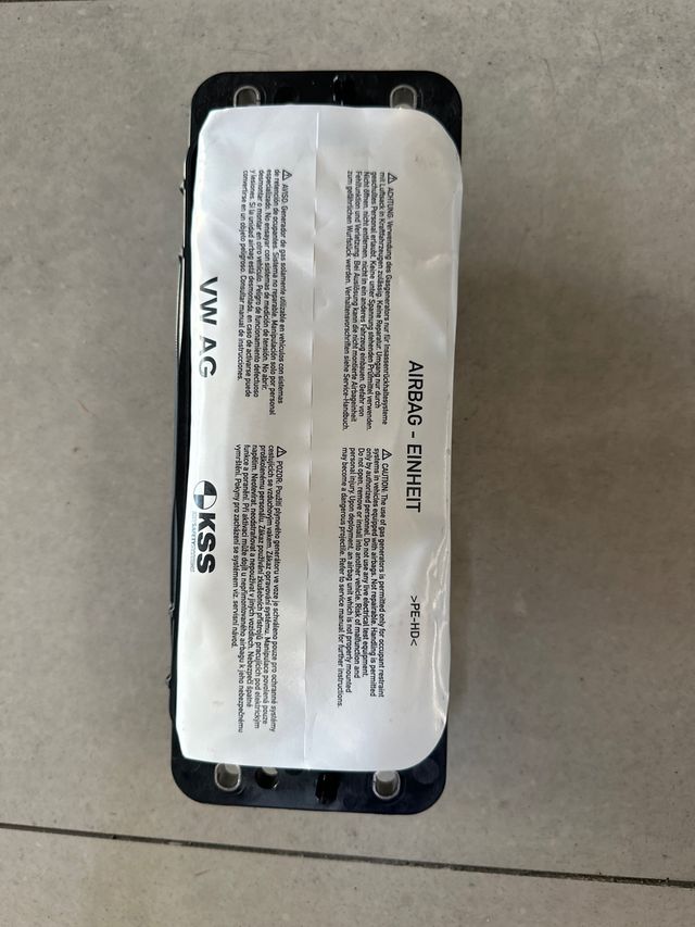 Airbag pasajero VW Audi Skoda 8V0880204J