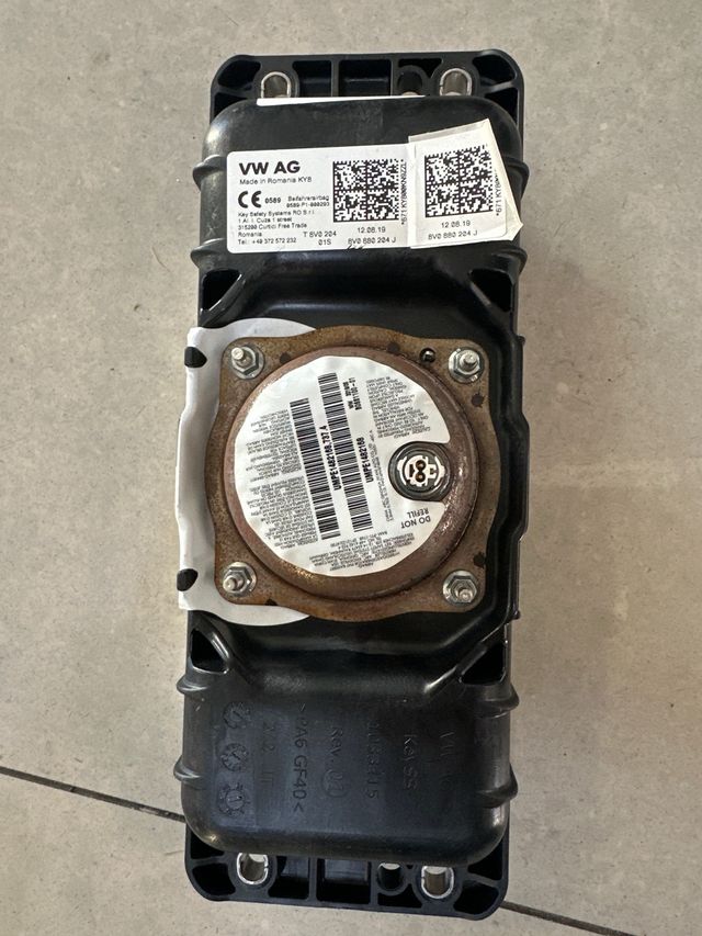 Airbag pasajero VW Audi Skoda 8V0880204J
