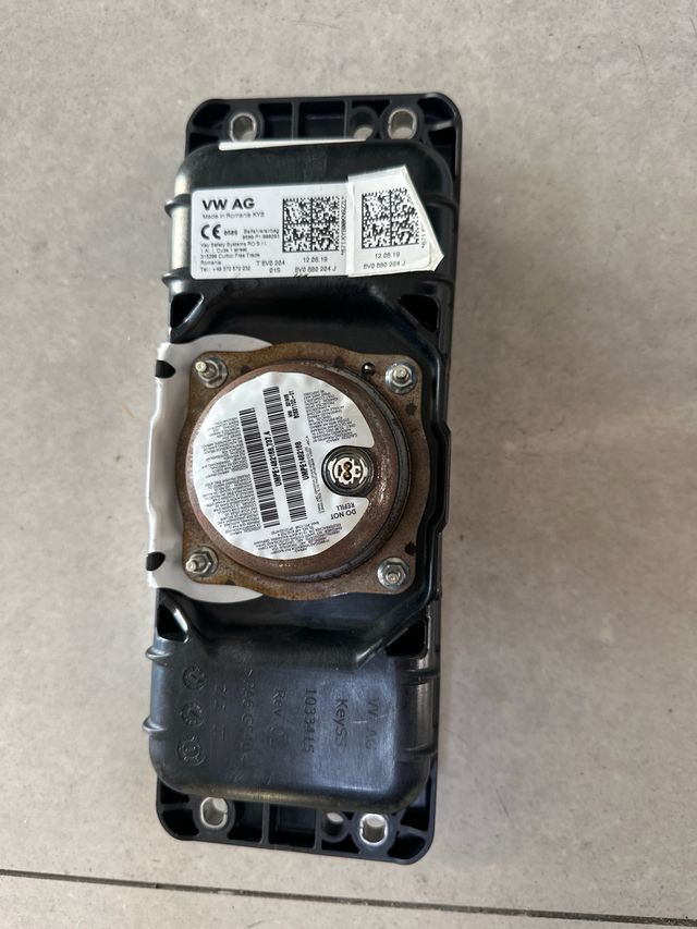 Airbag pasajero VW Audi Skoda 8V0880204J