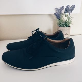 Zapatos negros de vestir