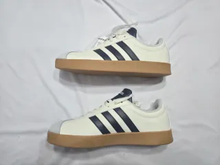 Zapatillas Adidas VL Court Base Blancas y Azul