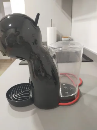 Cafetera Dolce Gusto Negra