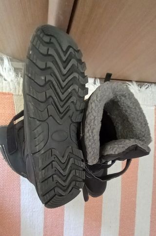 Botas de nieve negras con forro