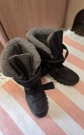 Botas de nieve negras con forro