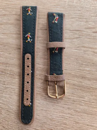 Correa de reloj con estampado deportivo