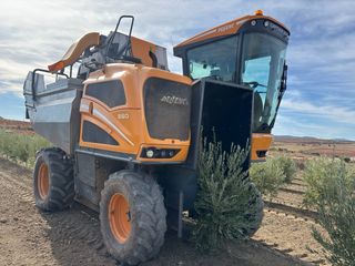 Vendimiadora Pellenc Optimum 880