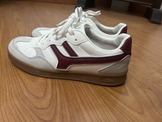 Zapatillas Pull&Bear Blancas y Marrones