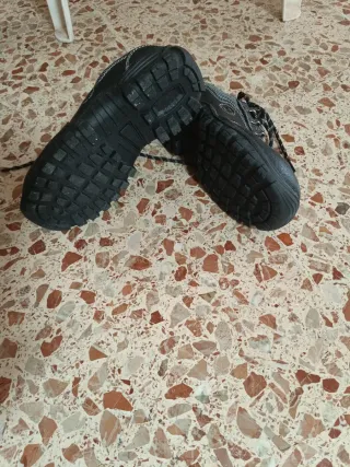 Zapatos de trabajo Cofra Ebro mujer negros