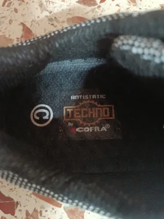 Zapatos de trabajo Cofra Ebro mujer negros