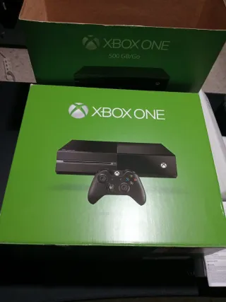 Cajas Xbox One y Nintendo 3DS