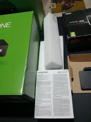 Cajas Xbox One y Nintendo 3DS