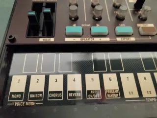 Sintetizador Korg Volca FM 2