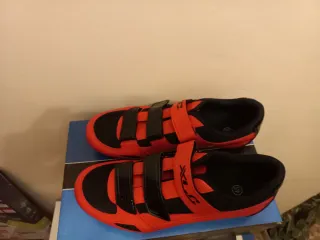 Zapatillas Ciclismo XLC Rojas y Negras