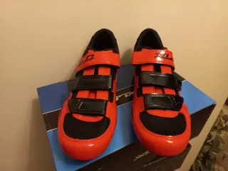 Zapatillas Ciclismo XLC Rojas y Negras