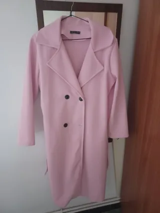 HOY! Abrigo largo de paño color rosa