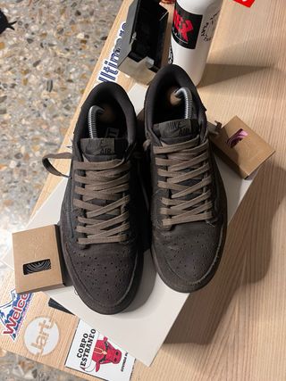 Air Jordan 1 x Travis Scott Retro OG Velvet Brown