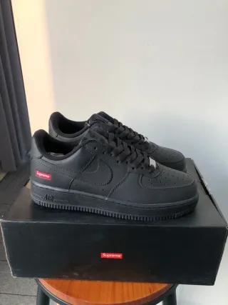 Air Force 1 Low Supreme Black Talla 45