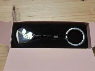 Pulsera Pandora original con accesorios