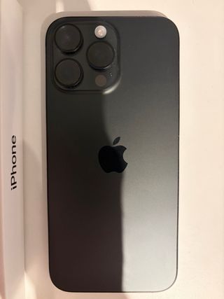 iPhone 16 Pro Max Negro